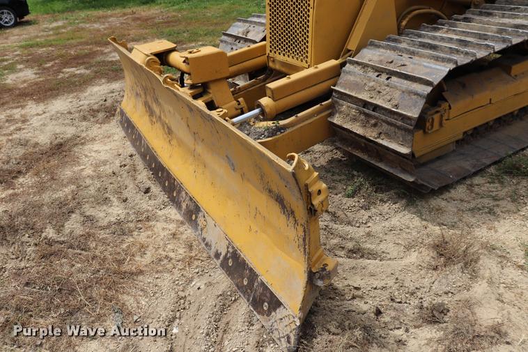 image for item DQ9485 1994 Caterpillar D3C LGP dozer