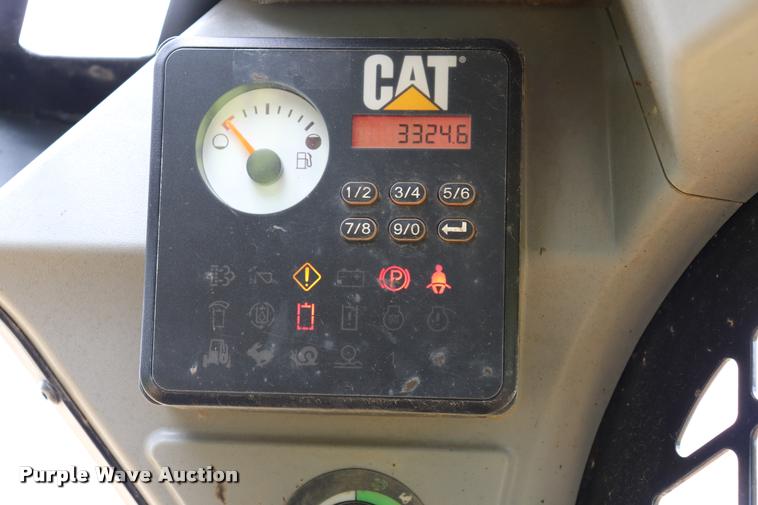 image for item DQ9486 2014 Caterpillar 262D skid steer