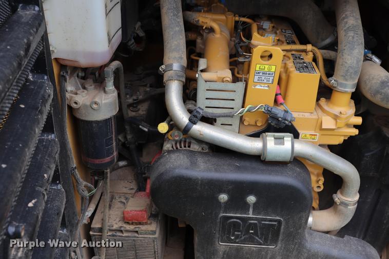 image for item DQ9486 2014 Caterpillar 262D skid steer