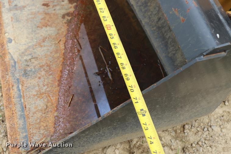 image for item DQ9486 2014 Caterpillar 262D skid steer