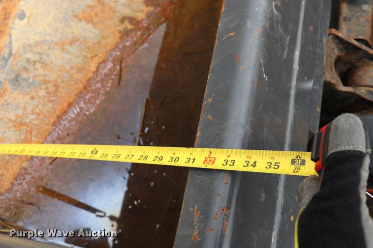 image for item DQ9486 2014 Caterpillar 262D skid steer