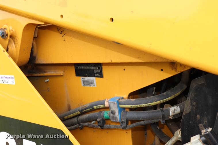 image for item DQ9486 2014 Caterpillar 262D skid steer