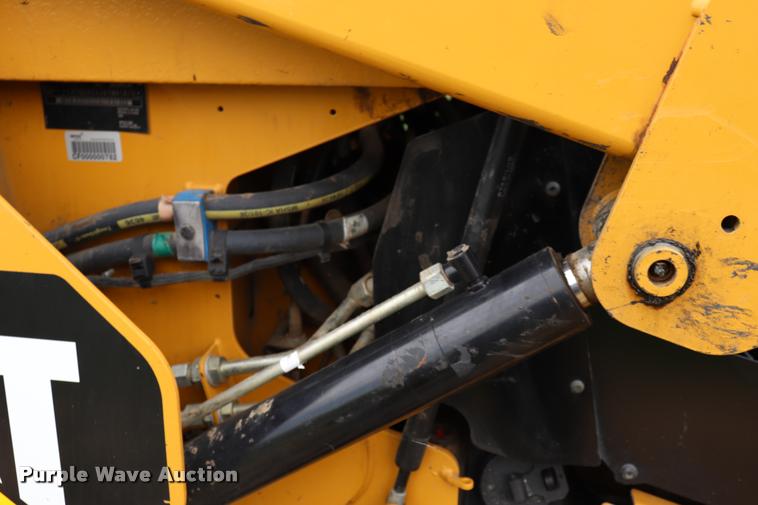 image for item DQ9486 2014 Caterpillar 262D skid steer