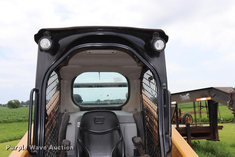 image for item DQ9486 2014 Caterpillar 262D skid steer