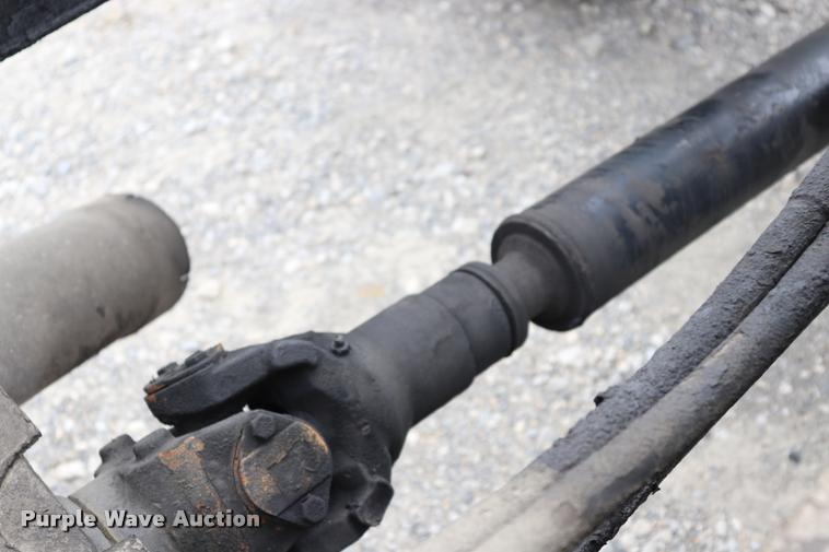 image for item DQ9496 2002 Sterling L7500 truck chassis