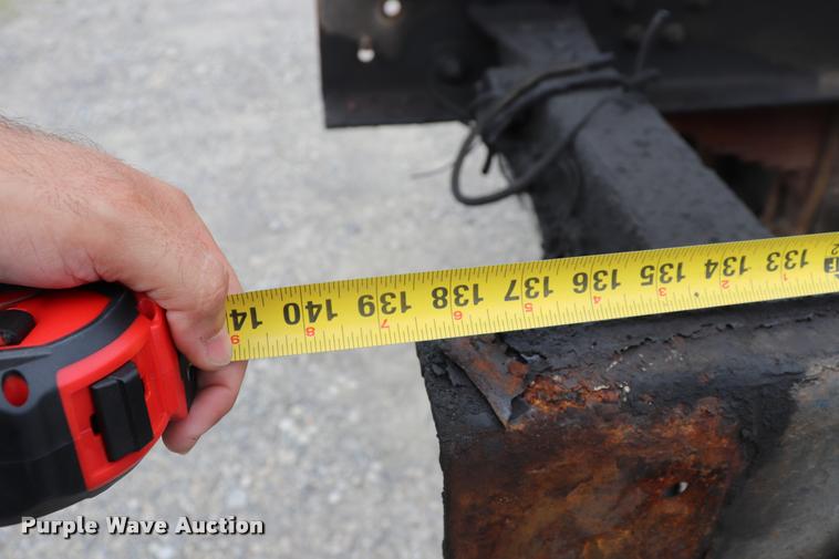 image for item DQ9496 2002 Sterling L7500 truck chassis