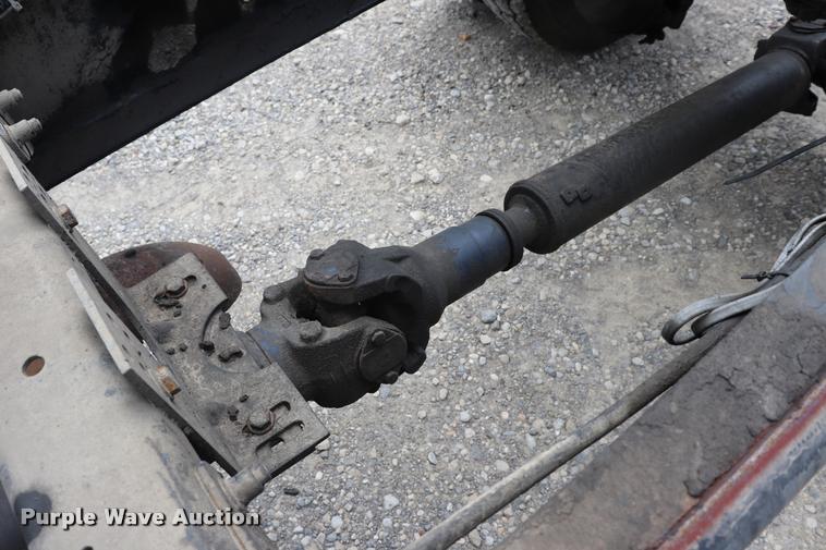 image for item DQ9497 2002 Sterling L7500 truck chassis