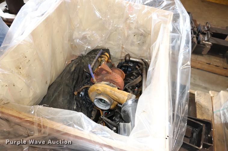 image for item DQ9498 2004 Sterling L7500 truck chassis