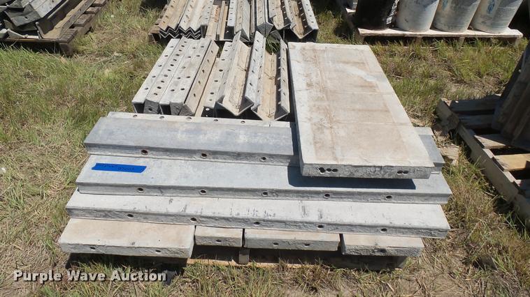 image for item DR9672 Wall-Ties concrete forms