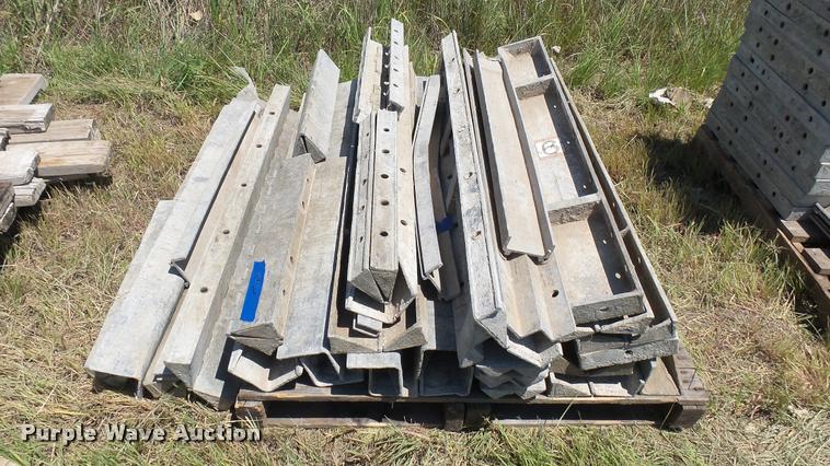 image for item DR9672 Wall-Ties concrete forms