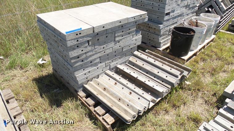 image for item DR9672 Wall-Ties concrete forms