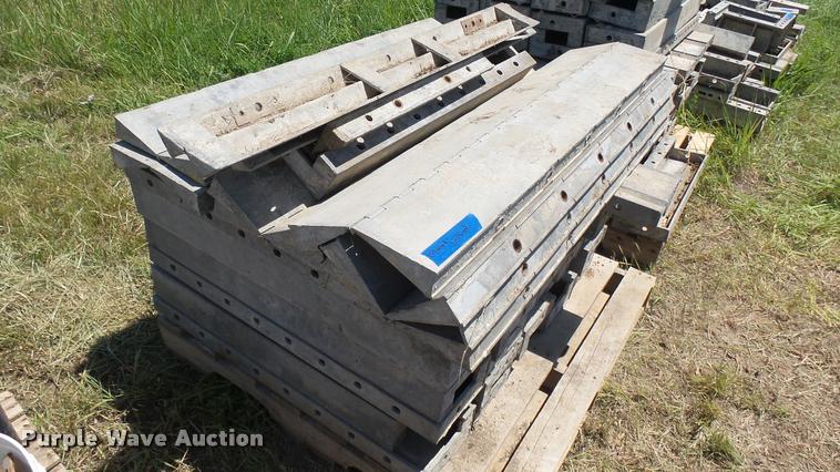 image for item DR9672 Wall-Ties concrete forms