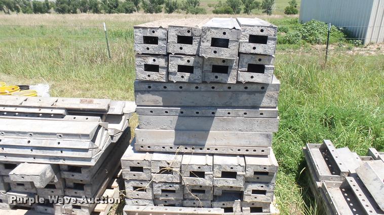 image for item DR9672 Wall-Ties concrete forms