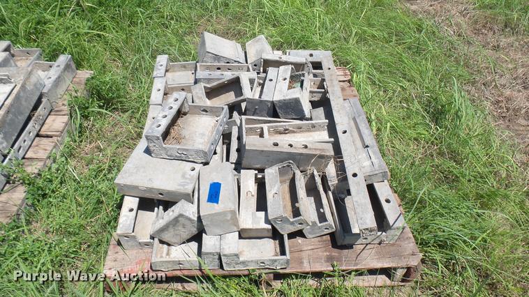 image for item DR9672 Wall-Ties concrete forms