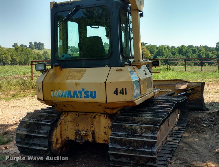 image for item G1223 2003 Komatsu D41P-6 dozer