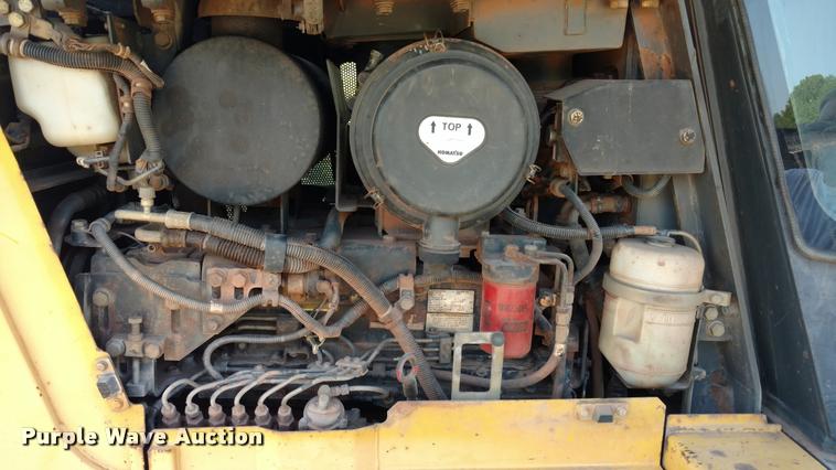 image for item G1223 2003 Komatsu D41P-6 dozer