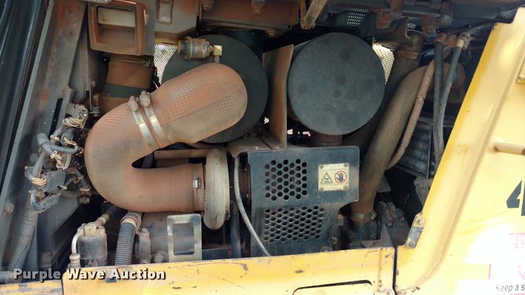 image for item G1223 2003 Komatsu D41P-6 dozer