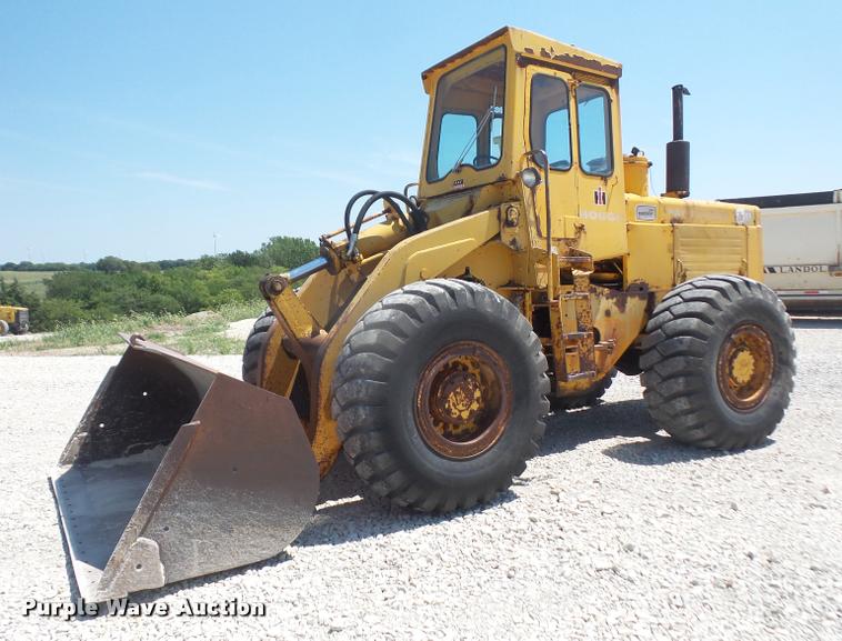 image for item G1257 International H65C Wheel loader