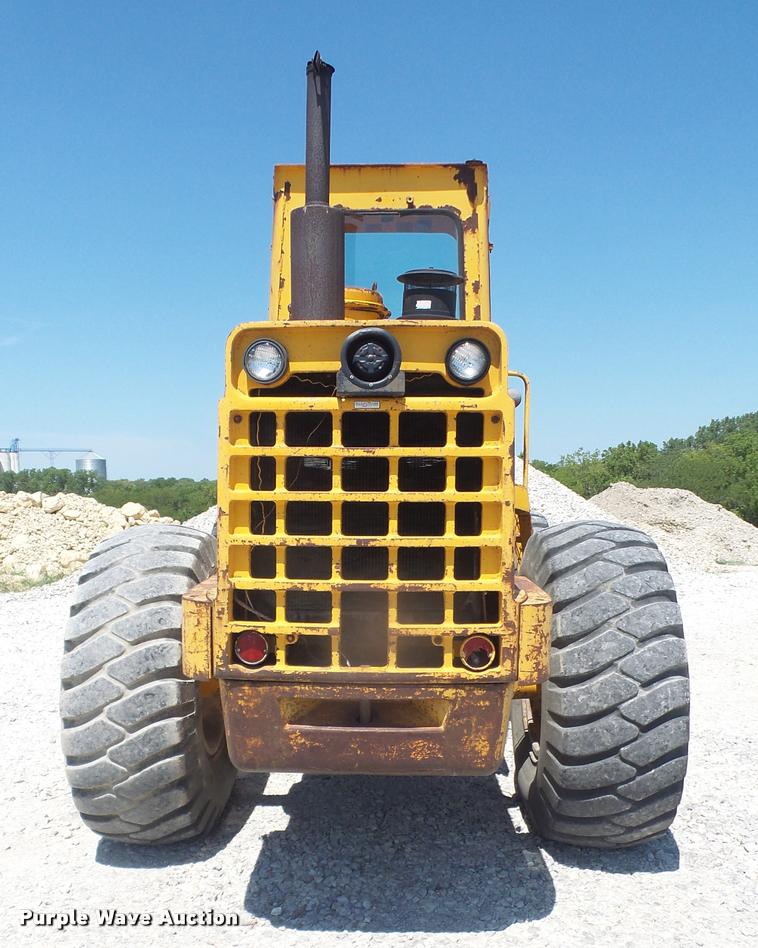 image for item G1257 International H65C Wheel loader