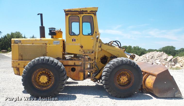 image for item G1257 International H65C Wheel loader