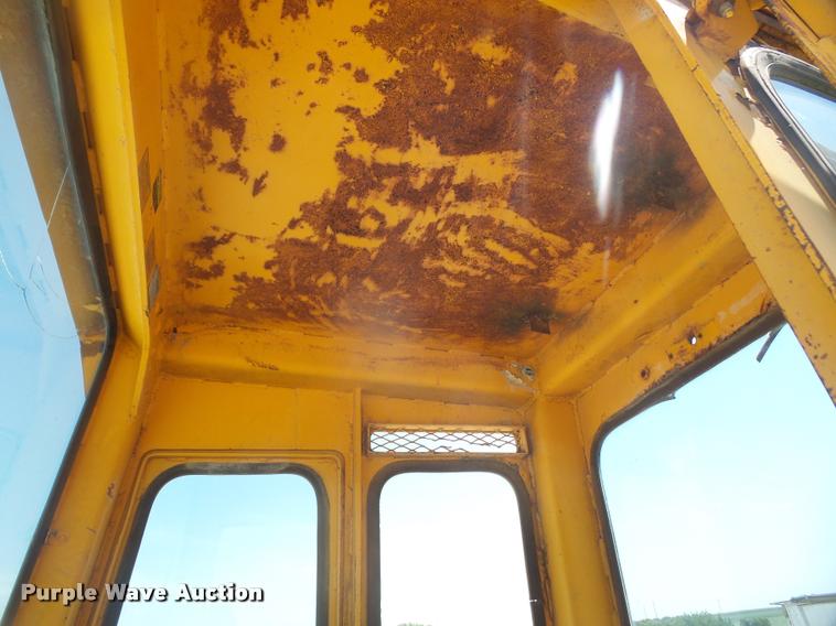 image for item G1257 International H65C Wheel loader