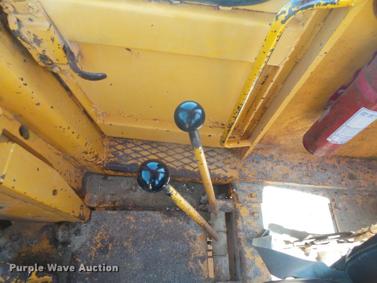 image for item G1257 International H65C Wheel loader