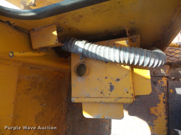 image for item G1257 International H65C Wheel loader