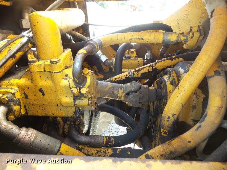 image for item G1257 International H65C Wheel loader