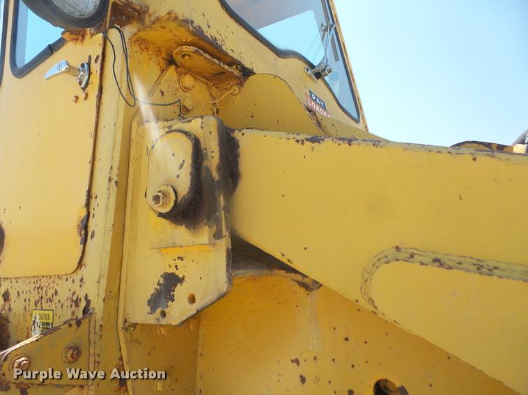 image for item G1257 International H65C Wheel loader