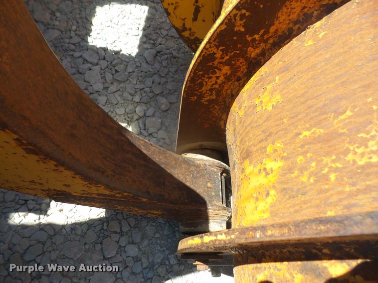 image for item G1257 International H65C Wheel loader