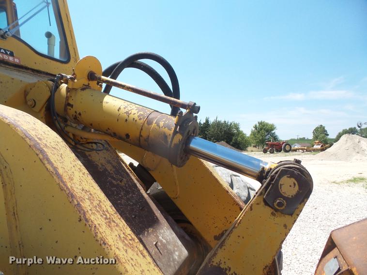 image for item G1257 International H65C Wheel loader