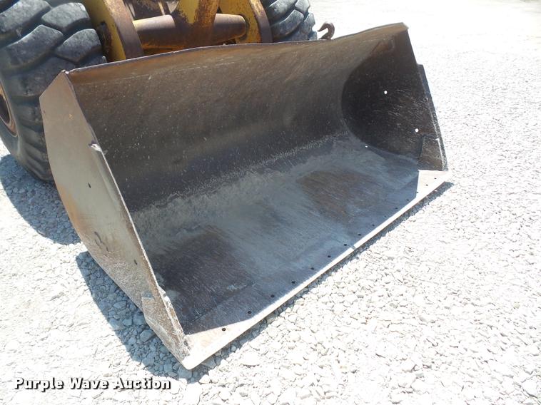 image for item G1257 International H65C Wheel loader