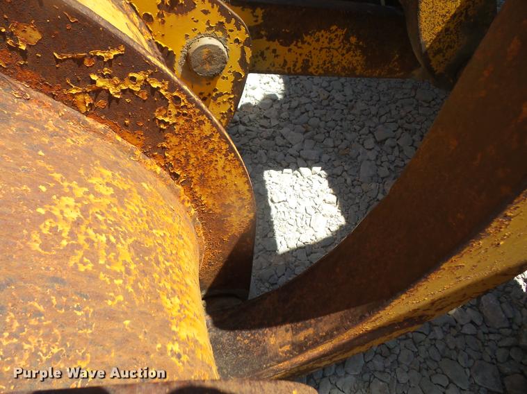 image for item G1257 International H65C Wheel loader