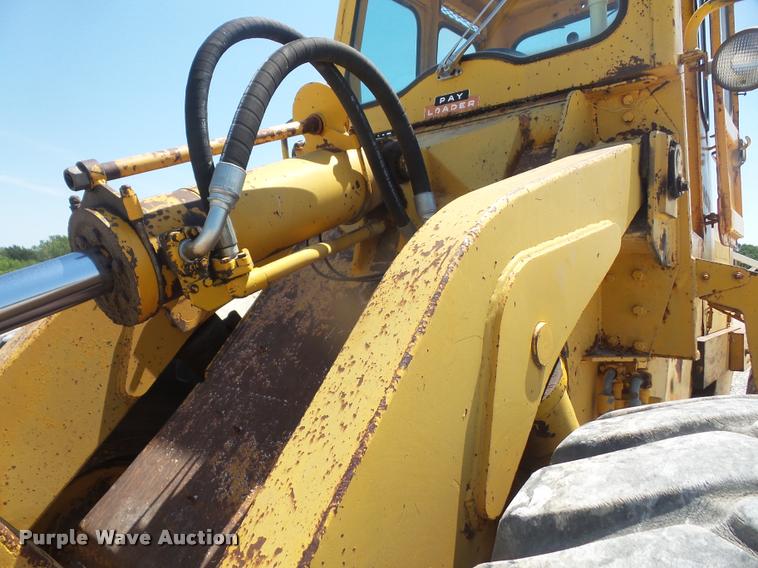 image for item G1257 International H65C Wheel loader