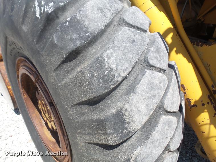 image for item G1257 International H65C Wheel loader