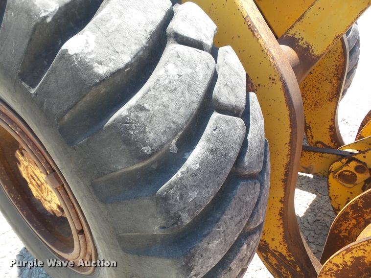 image for item G1257 International H65C Wheel loader