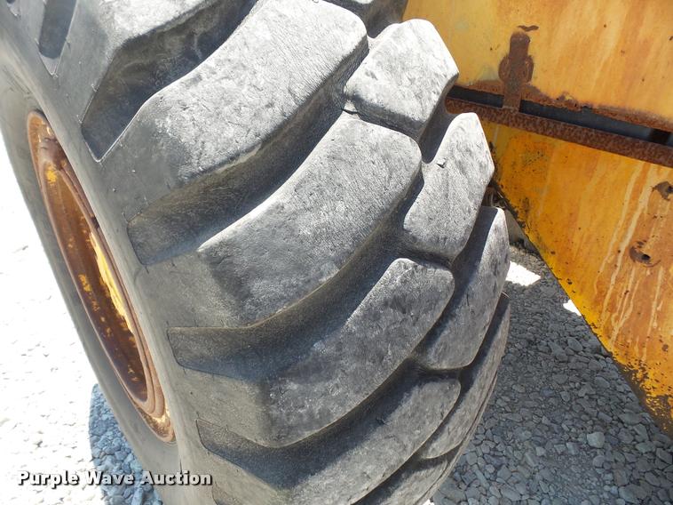 image for item G1257 International H65C Wheel loader
