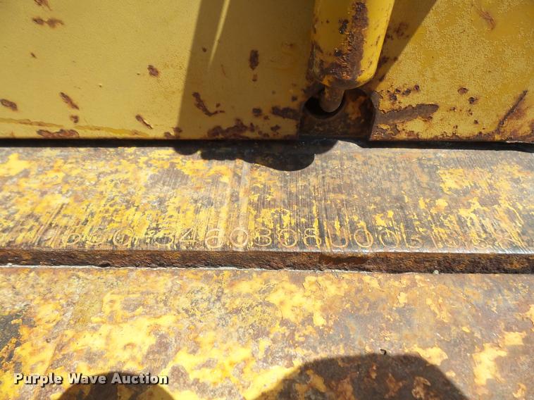 image for item G1257 International H65C Wheel loader