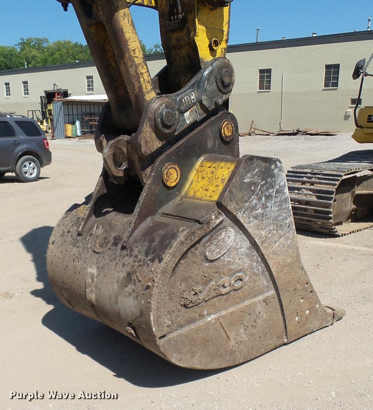 image for item K1848 2005 Komatsu 300LC-7L excavator