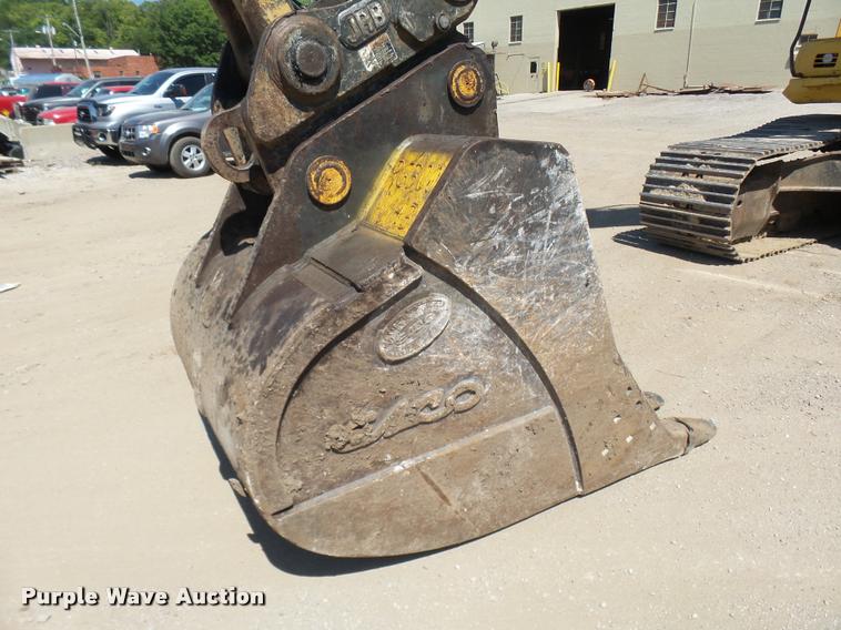 image for item K1848 2005 Komatsu 300LC-7L excavator