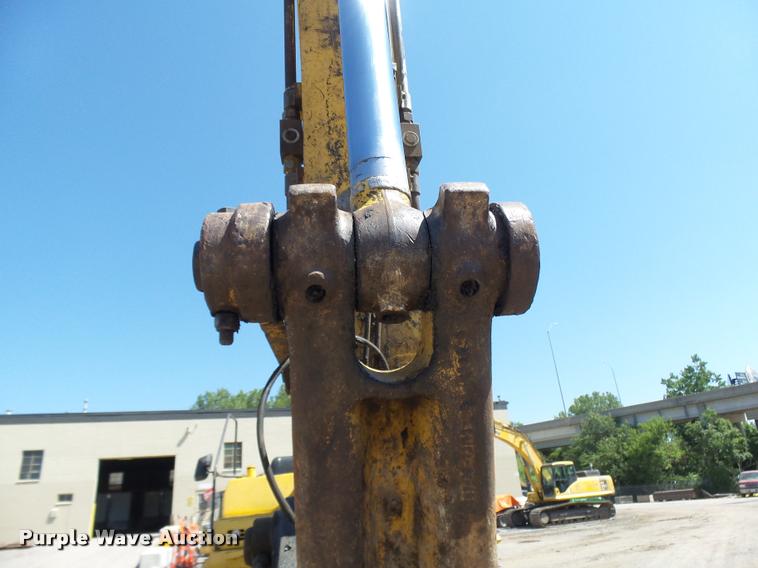 image for item K1848 2005 Komatsu 300LC-7L excavator