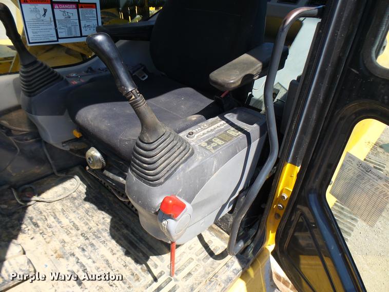 image for item K1848 2005 Komatsu 300LC-7L excavator