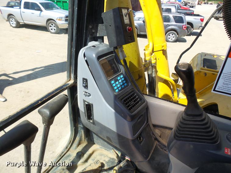image for item K1848 2005 Komatsu 300LC-7L excavator