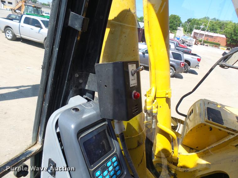 image for item K1848 2005 Komatsu 300LC-7L excavator