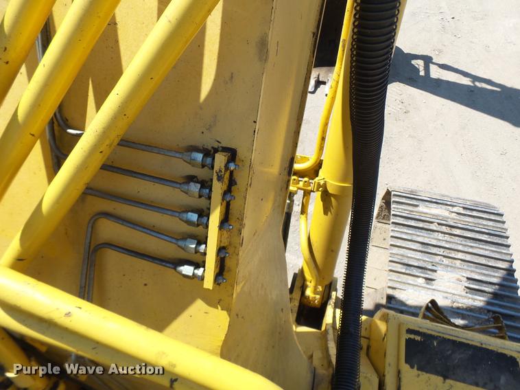 image for item K1848 2005 Komatsu 300LC-7L excavator