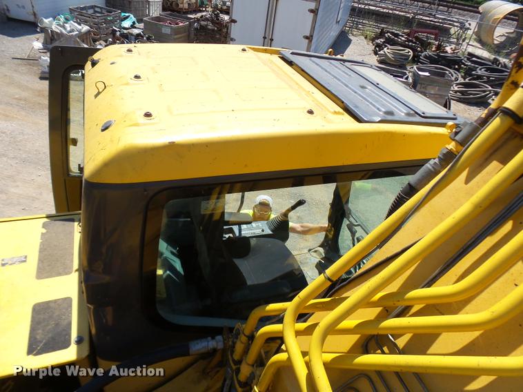 image for item K1848 2005 Komatsu 300LC-7L excavator