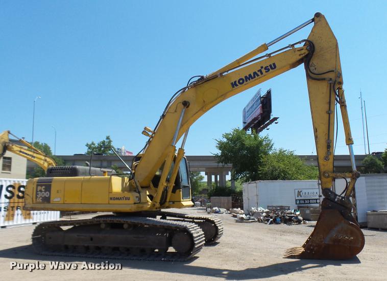 image for item K1849 2004 Komatsu 300LC-7L excavator