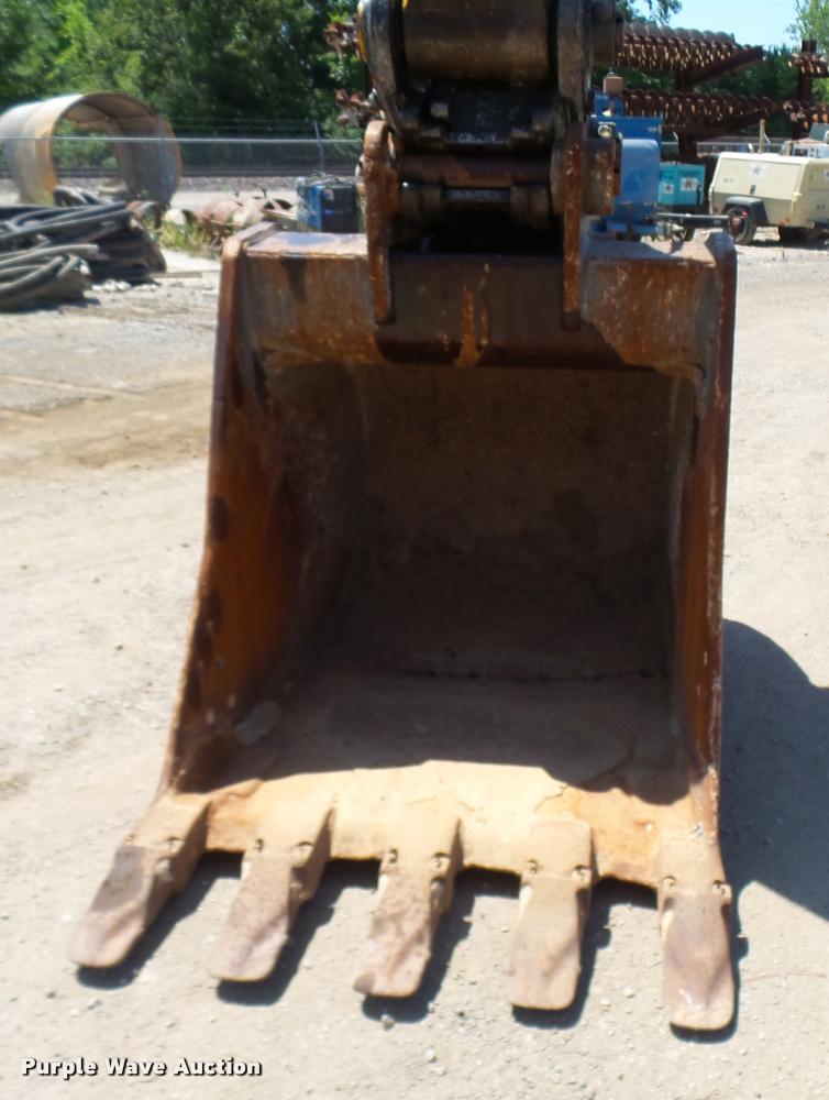image for item K1849 2004 Komatsu 300LC-7L excavator
