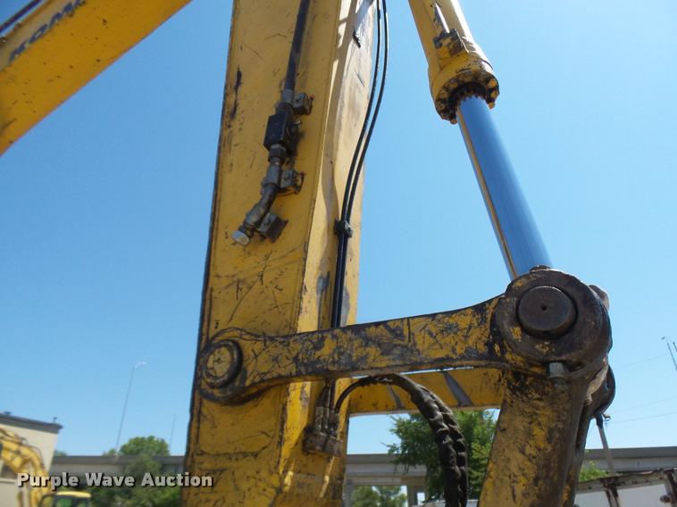image for item K1849 2004 Komatsu 300LC-7L excavator