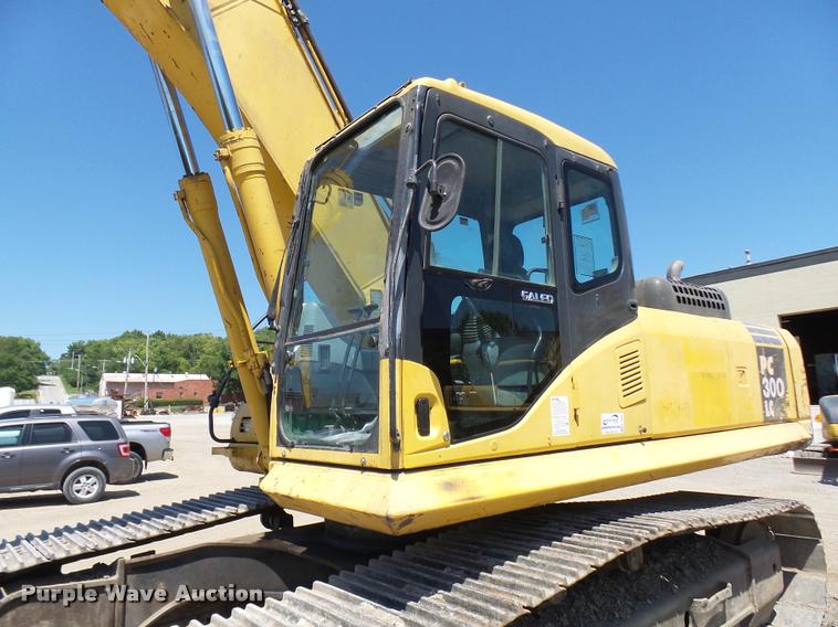 image for item K1849 2004 Komatsu 300LC-7L excavator